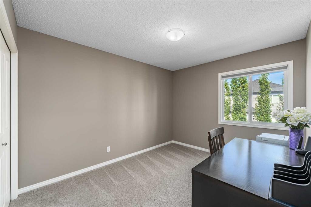 220 Copperpond Green Se, Calgary, AB - Indoor