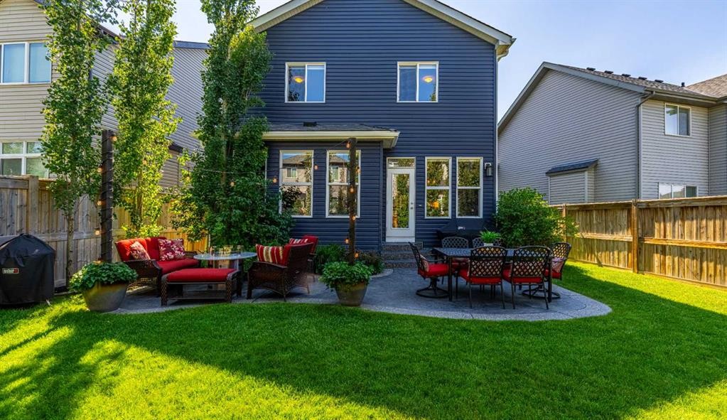 220 Copperpond Green Se, Calgary, AB - Outdoor