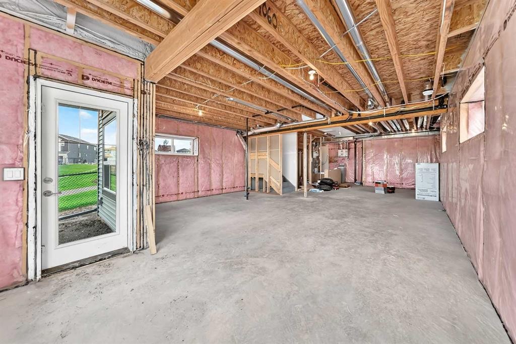 171 Corner Glen Grove Ne, Calgary, AB
