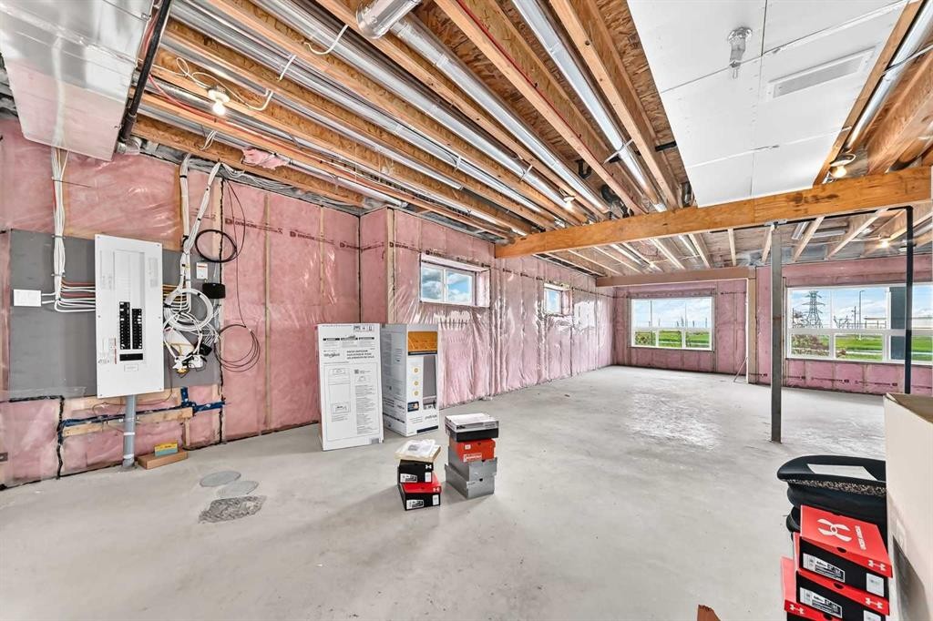 171 Corner Glen Grove Ne, Calgary, AB