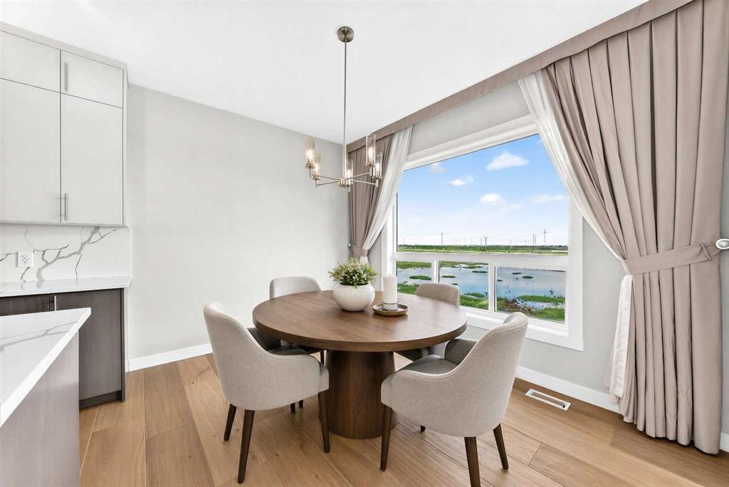 171 Corner Glen Grove Ne, Calgary, AB