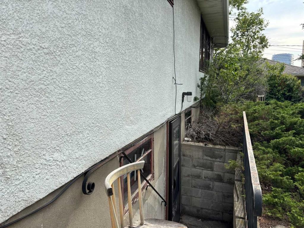 3207 Castle Road Nw, Calgary, AB