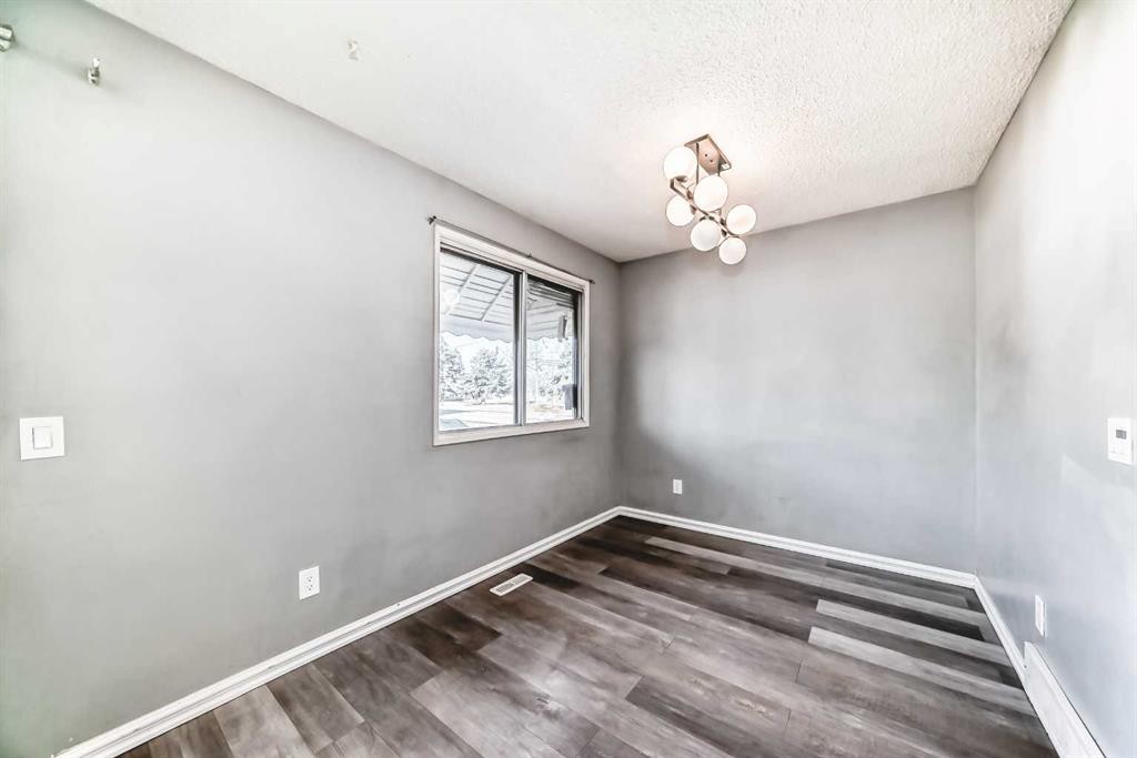 D-903 44 Street Se, Calgary, AB