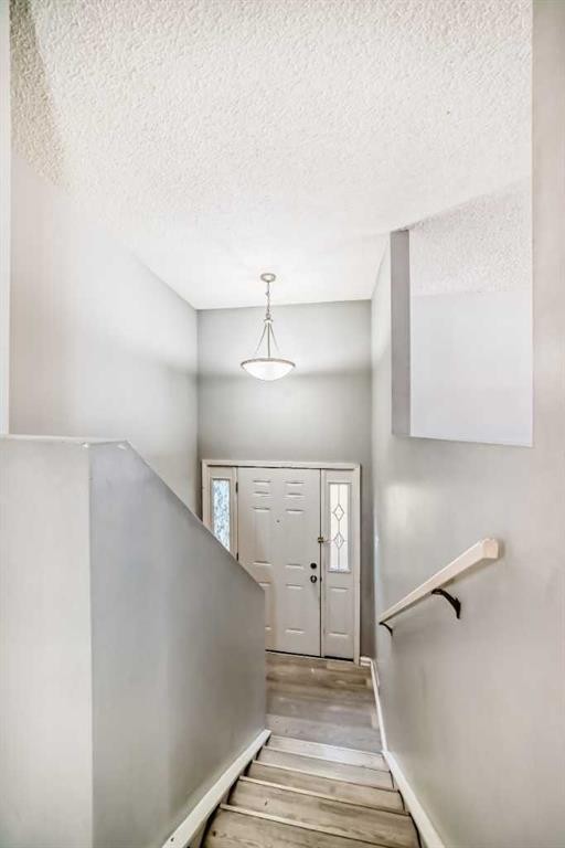 D-903 44 Street Se, Calgary, AB