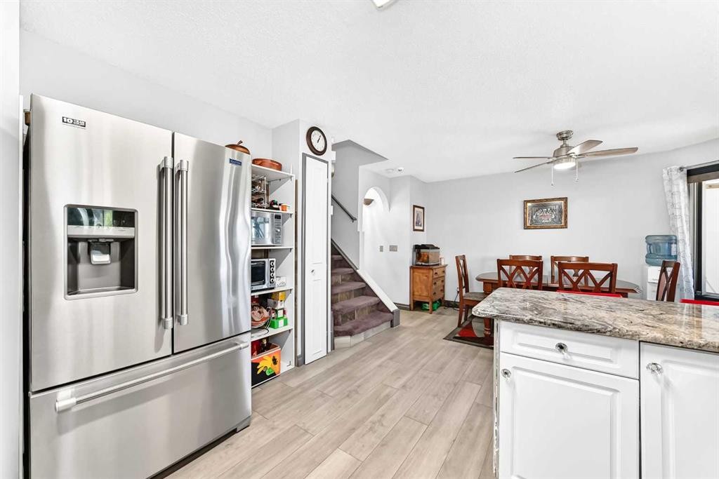 283 Applestone Park Se, Calgary, AB