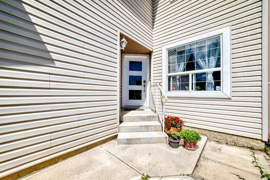 283 Applestone Park Se, Calgary, AB