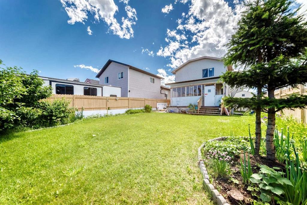 283 Applestone Park Se, Calgary, AB