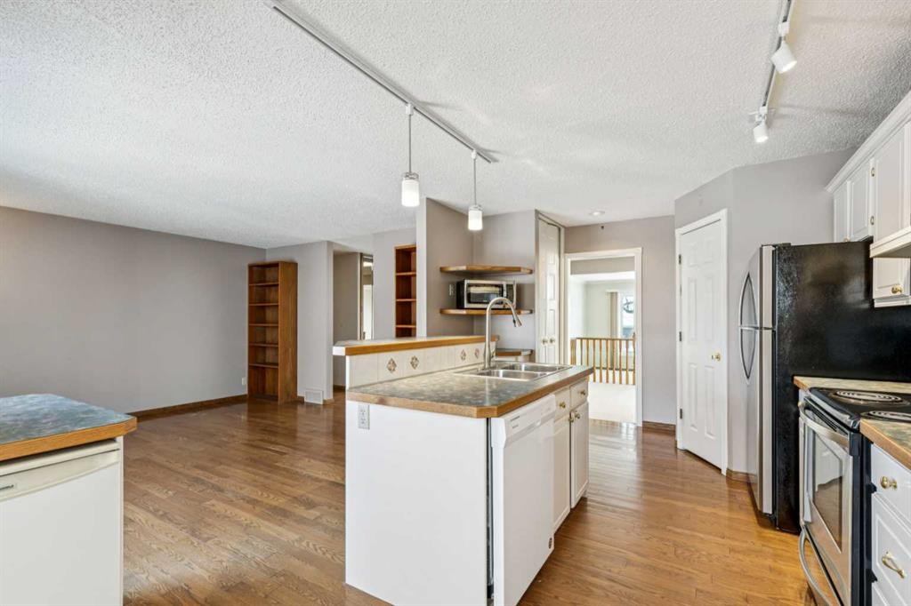 328 Norseman Road Nw, Calgary, AB