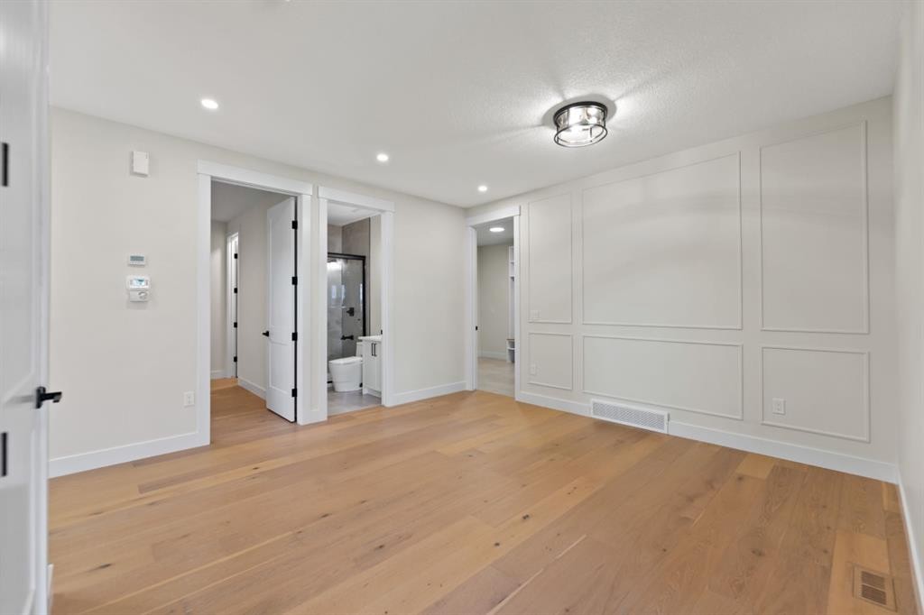 39 South Shore Road, Chestermere, AB - Indoor Photo Showing Other Room