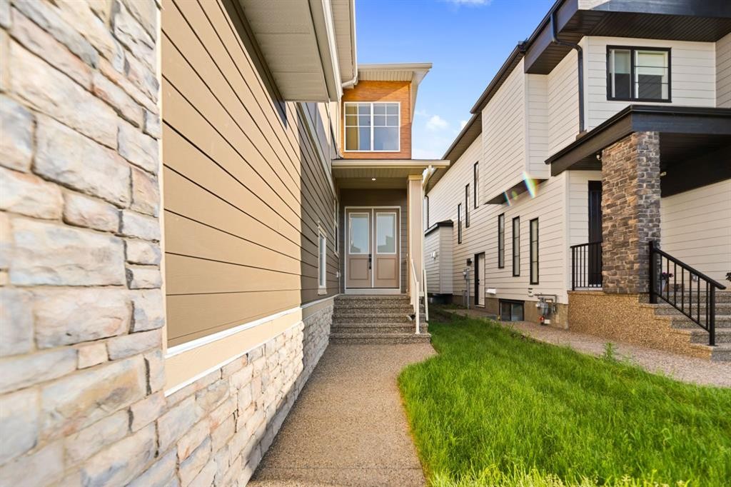 39 South Shore Road, Chestermere, AB - Outdoor