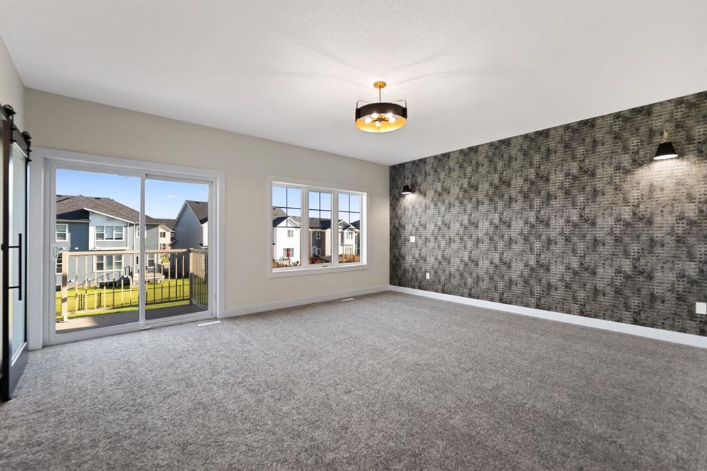 39 South Shore Road, Chestermere, AB - Indoor Photo Showing Other Room