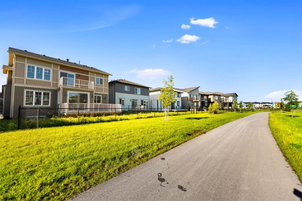 39 South Shore Road, Chestermere, AB - Outdoor