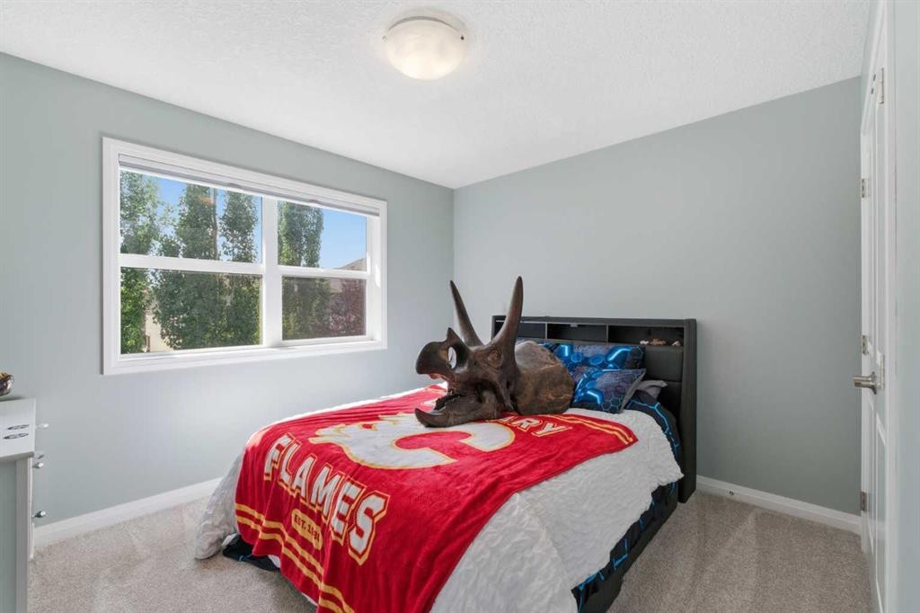 117 Auburn Glen Drive Se, Calgary, AB - Indoor Photo Showing Bedroom