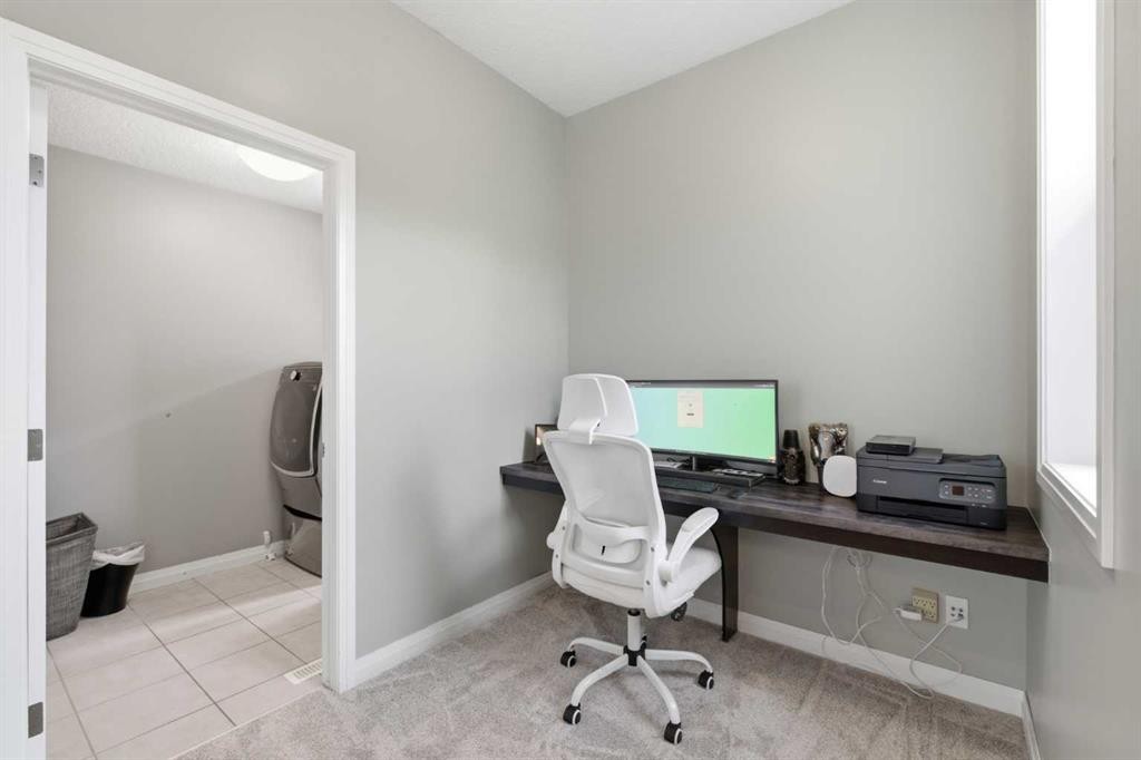 117 Auburn Glen Drive Se, Calgary, AB - Indoor Photo Showing Office
