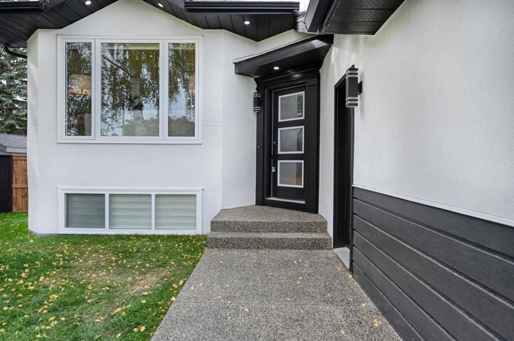 941 West Chestermere Drive, Chestermere, AB