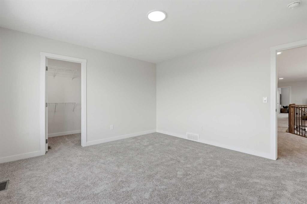 7 Verdure Gate Sw, Calgary, AB - Indoor Photo Showing Other Room