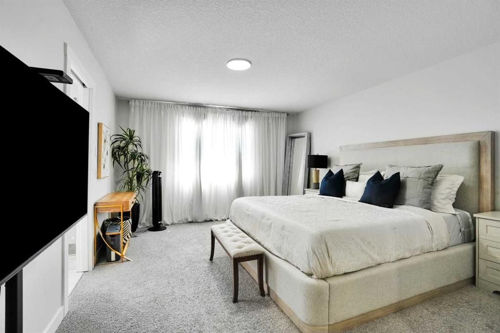 106 Amblehurst Way Nw, Calgary, AB