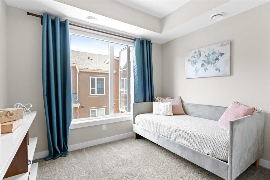 271 Livingston Common Ne, Calgary, AB