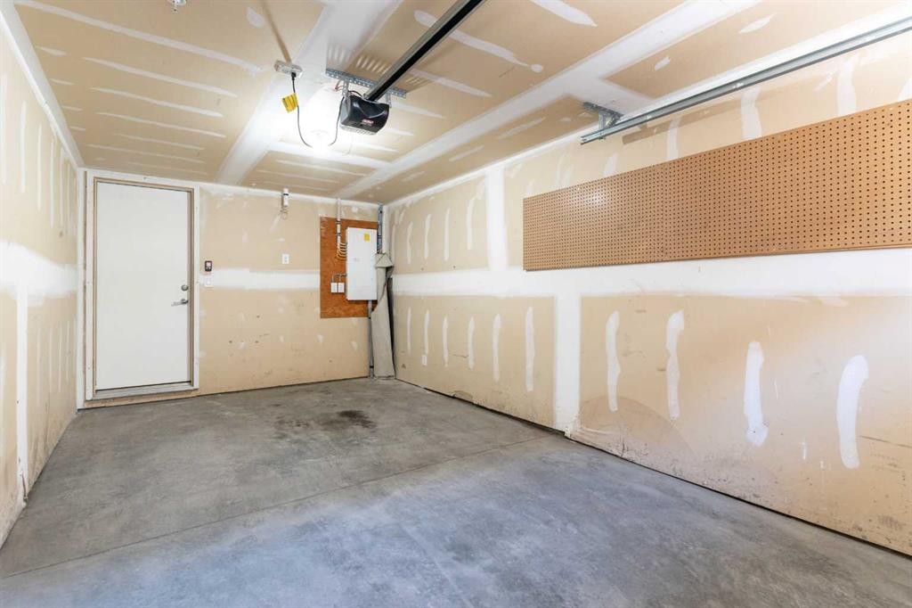 271 Livingston Common Ne, Calgary, AB