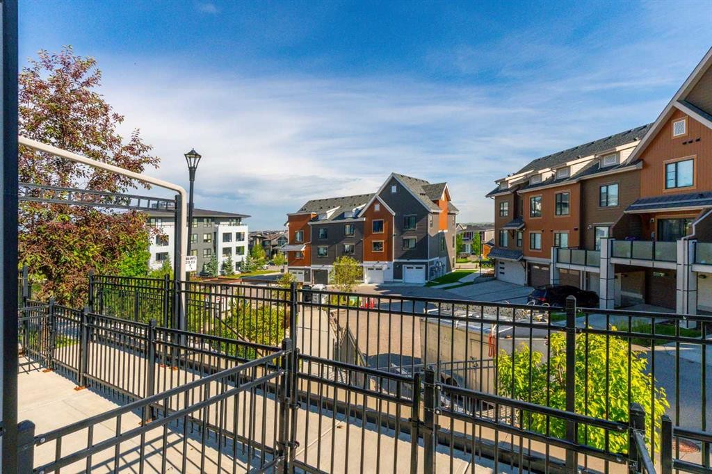 271 Livingston Common Ne, Calgary, AB