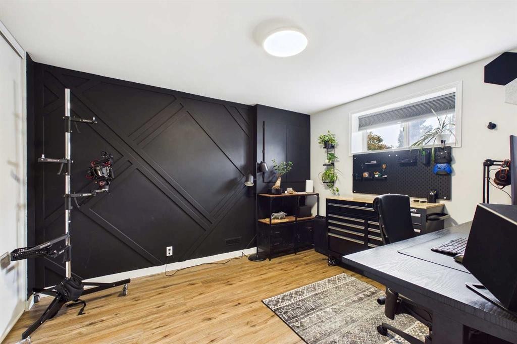 58 Hidden Crescent Nw, Calgary, AB