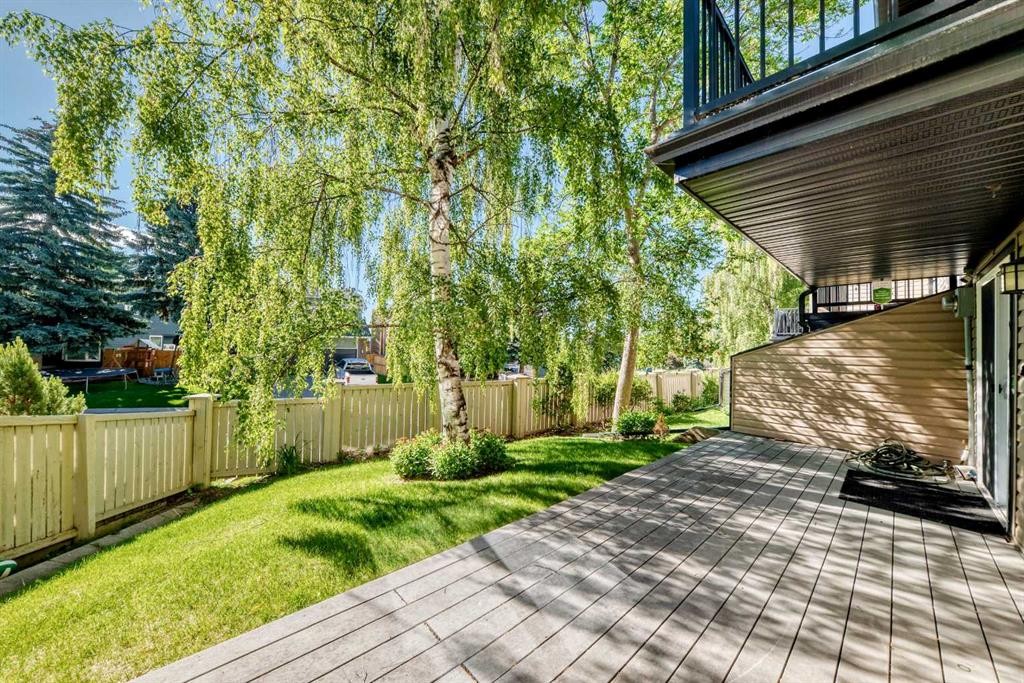 25-448 Strathcona Drive Sw, Calgary, AB - Outdoor With Deck Patio Veranda