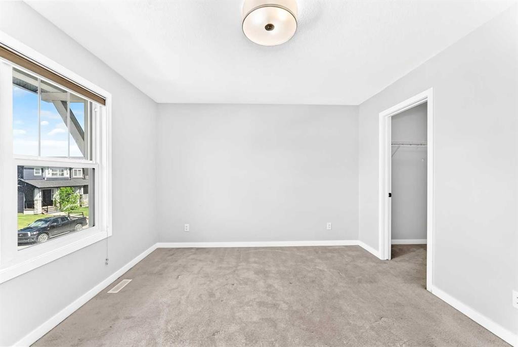 49 Legacy Glen Place Se, Calgary, AB - Indoor Photo Showing Other Room