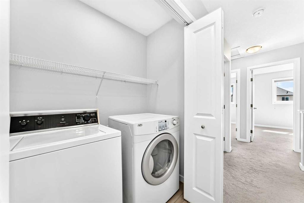 49 Legacy Glen Place Se, Calgary, AB - Indoor Photo Showing Laundry Room