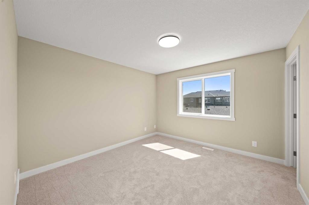 416 Sora Boulevard Se, Calgary, AB - Indoor Photo Showing Other Room