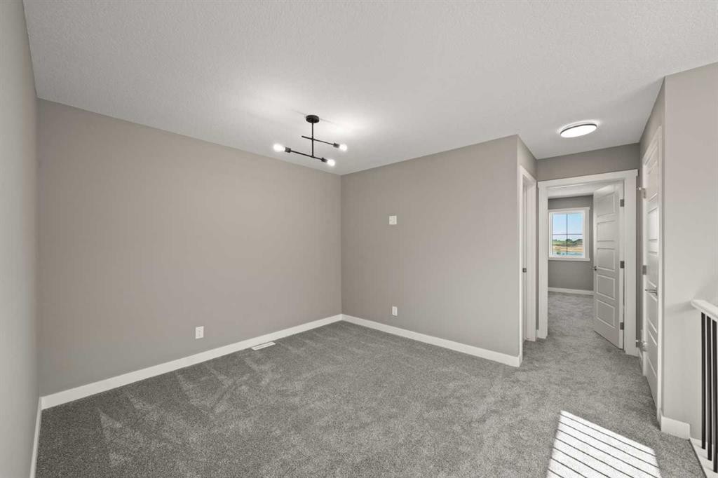 644 Sora Boulevard Se, Calgary, AB - Indoor Photo Showing Other Room