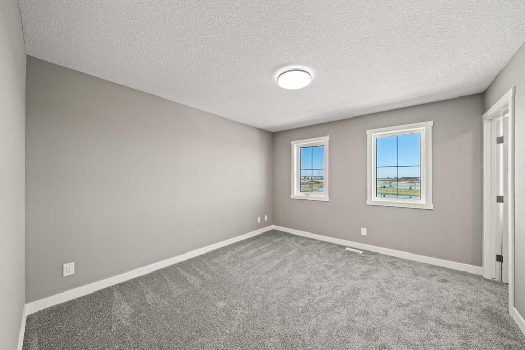 644 Sora Boulevard Se, Calgary, AB - Indoor Photo Showing Other Room