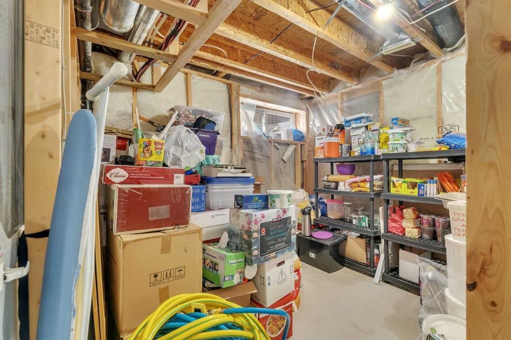 33 Saddlebrook Common Ne, Calgary, AB