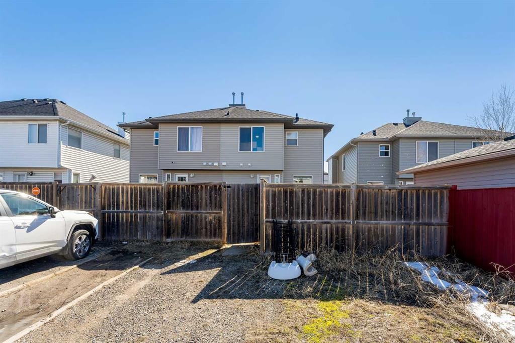 33 Saddlebrook Common Ne, Calgary, AB