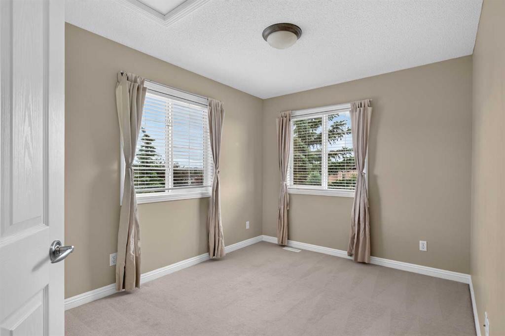 25 Panamount Rise Nw, Calgary, AB