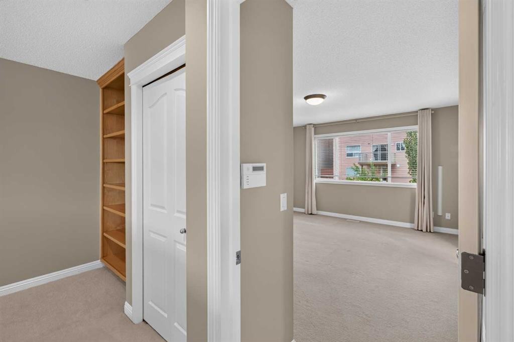 25 Panamount Rise Nw, Calgary, AB