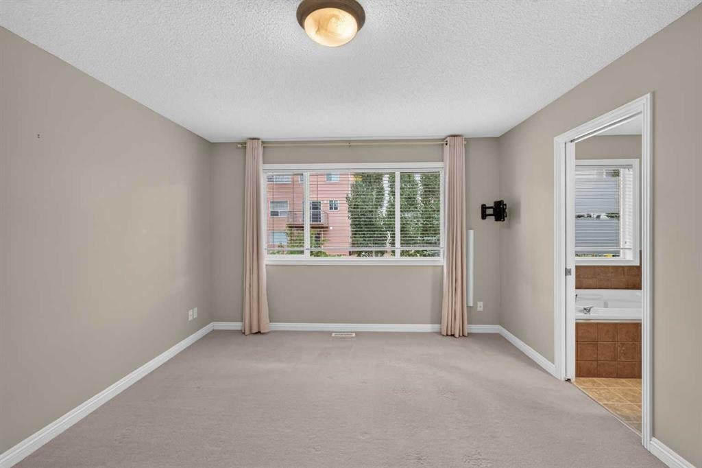 25 Panamount Rise Nw, Calgary, AB
