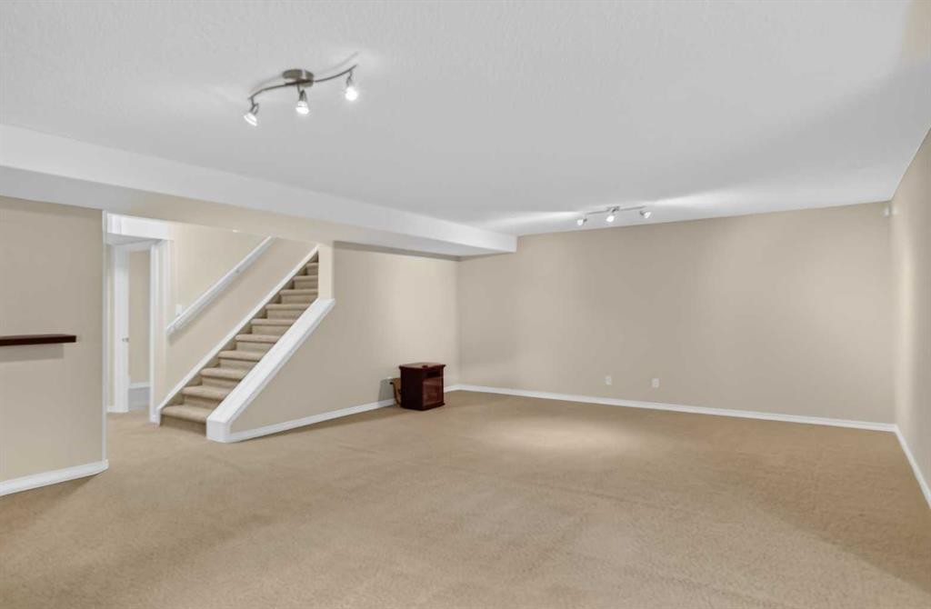 25 Panamount Rise Nw, Calgary, AB