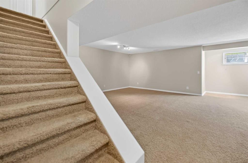 25 Panamount Rise Nw, Calgary, AB