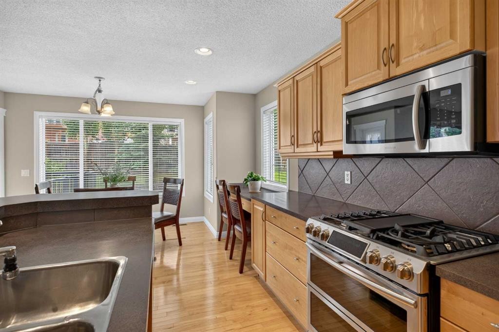 25 Panamount Rise Nw, Calgary, AB