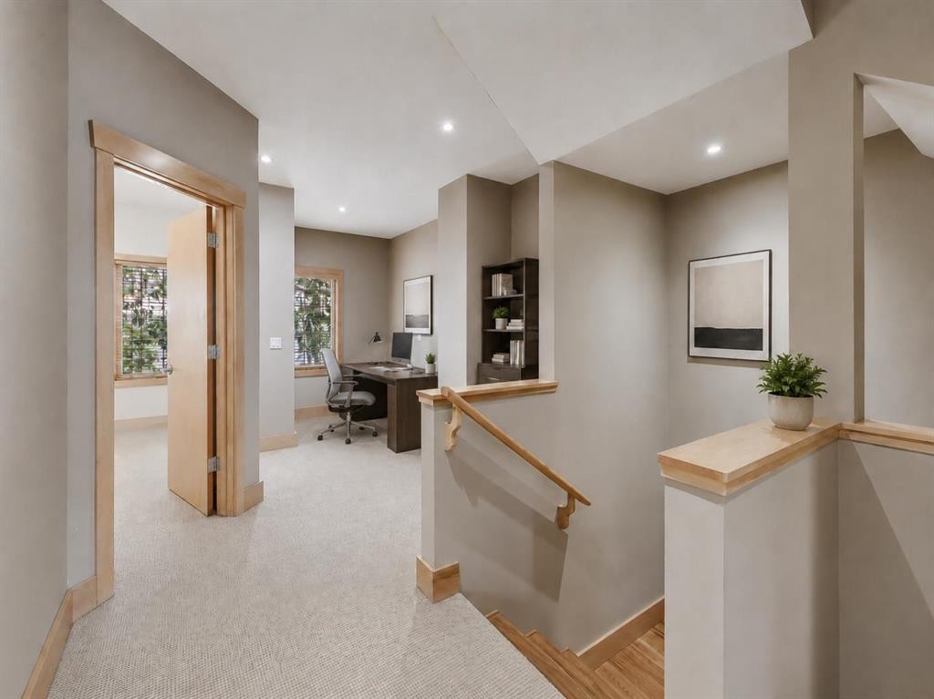 17 Somme Boulevard Sw, Calgary, AB - Indoor Photo Showing Other Room