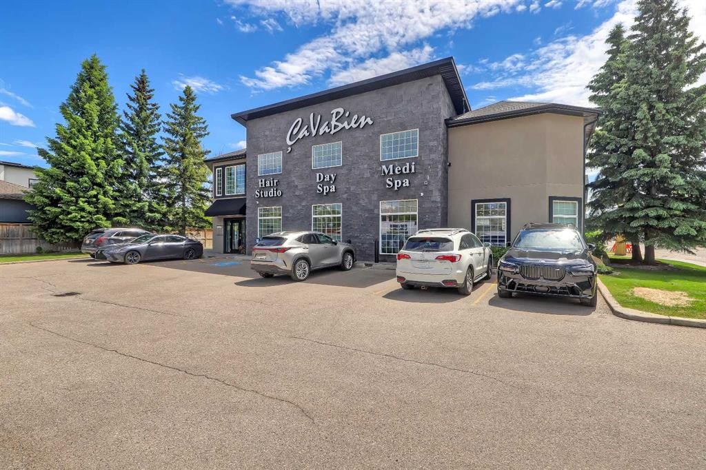 17 Somme Boulevard Sw, Calgary, AB - Outdoor