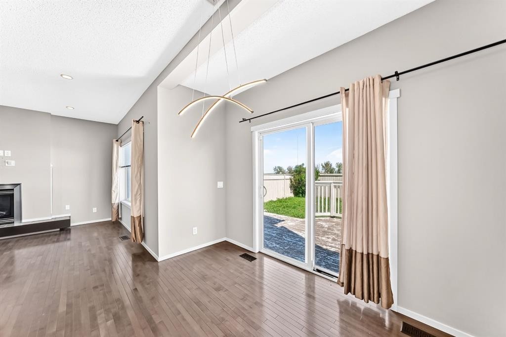 277 Saddlecrest Way Ne, Calgary, AB