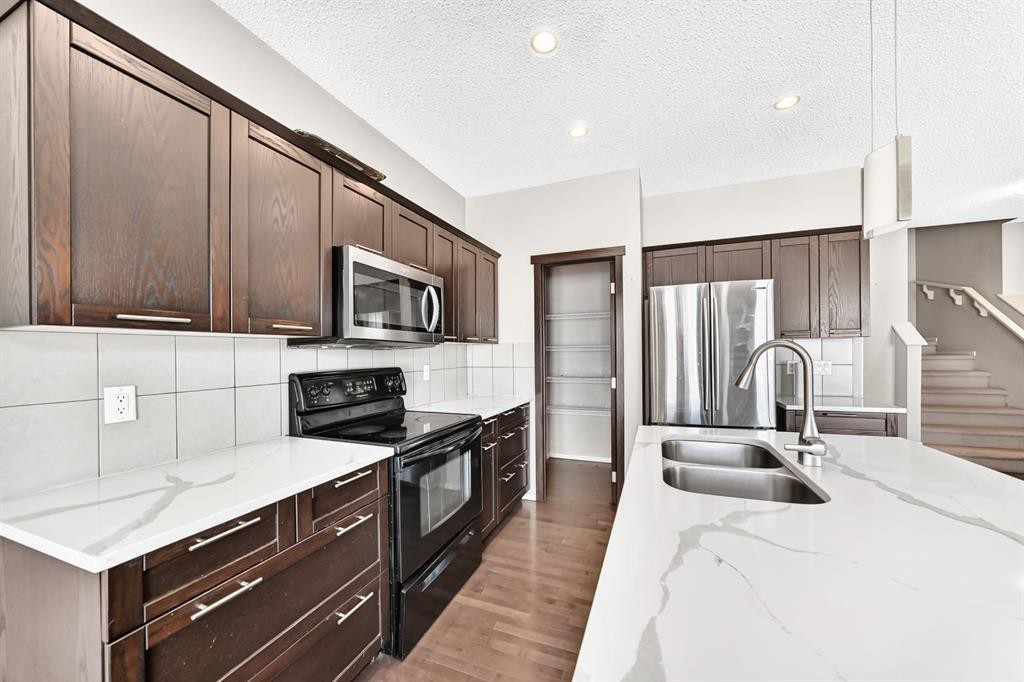 277 Saddlecrest Way Ne, Calgary, AB