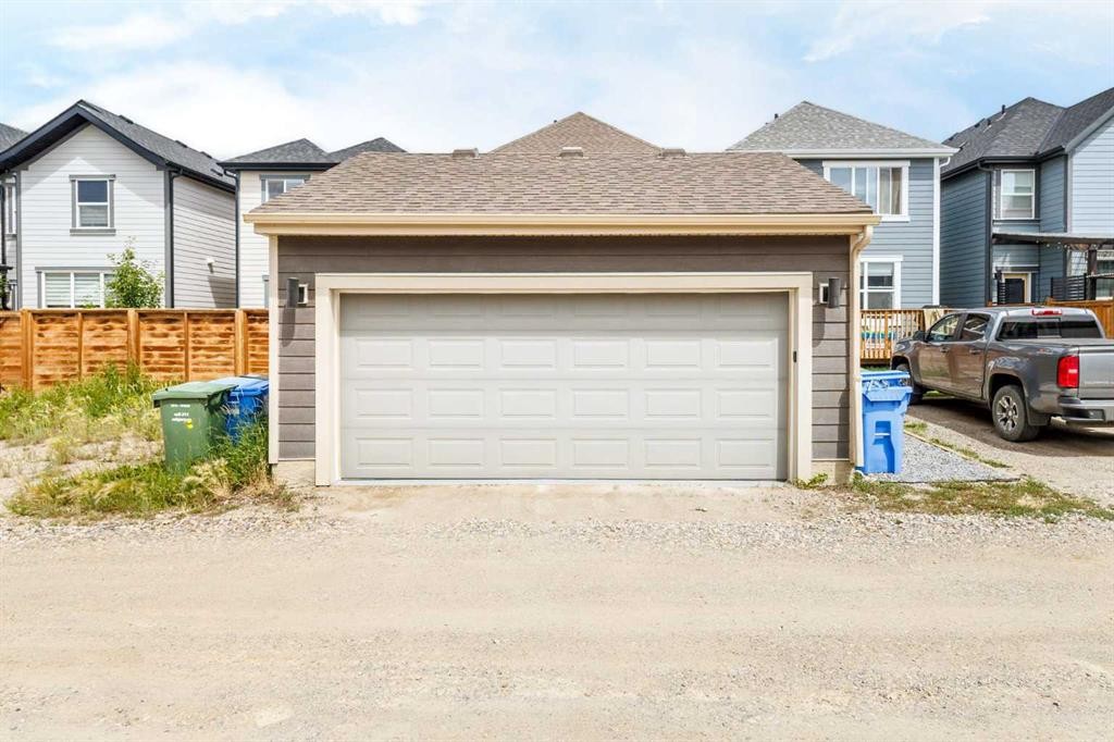 327 Masters Row Se, Calgary, AB