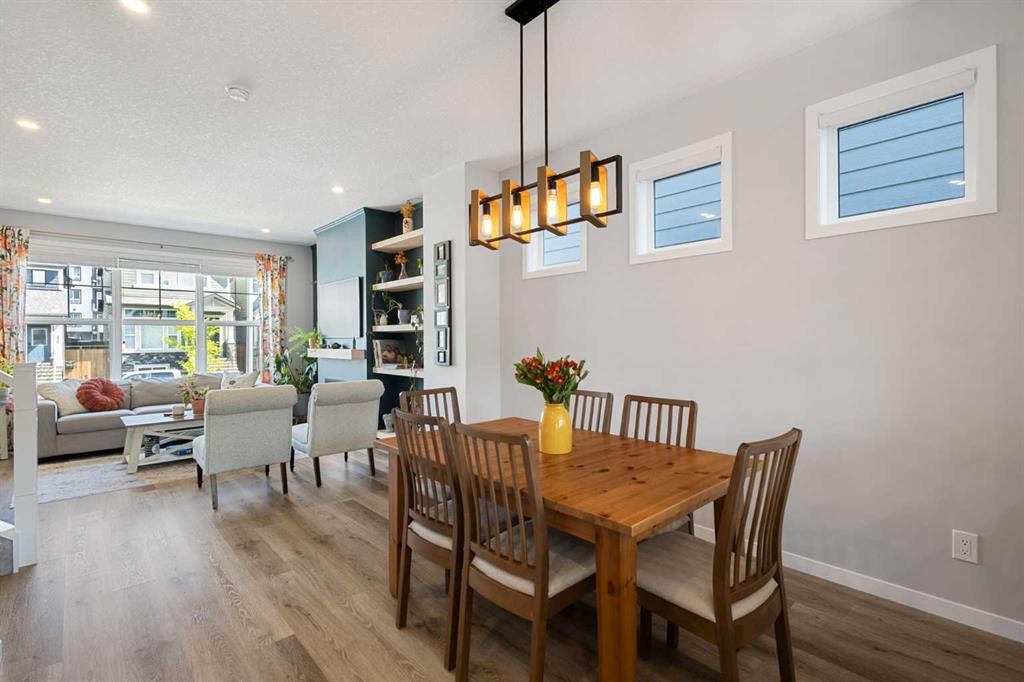 327 Masters Row Se, Calgary, AB