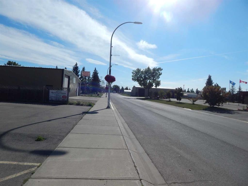 837 E Centre Street, Carstairs, AB