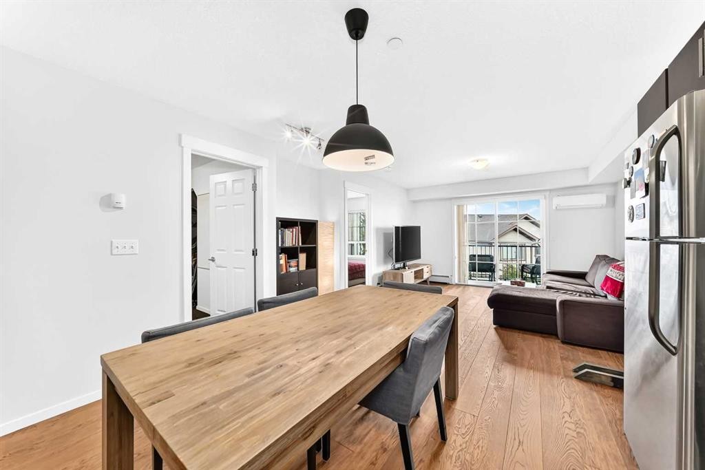 4302-755 Copperpond Boulevard Se, Calgary, AB - Indoor