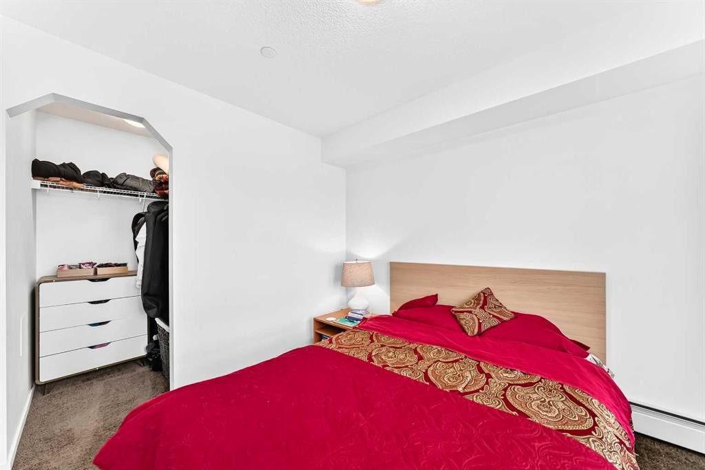 4302-755 Copperpond Boulevard Se, Calgary, AB - Indoor Photo Showing Bedroom