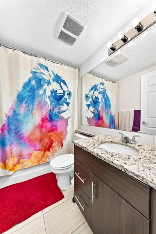 4302-755 Copperpond Boulevard Se, Calgary, AB - Indoor Photo Showing Bathroom