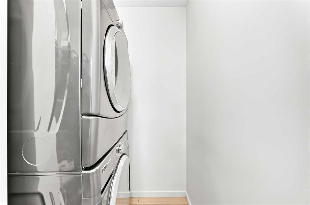 4302-755 Copperpond Boulevard Se, Calgary, AB - Indoor Photo Showing Laundry Room